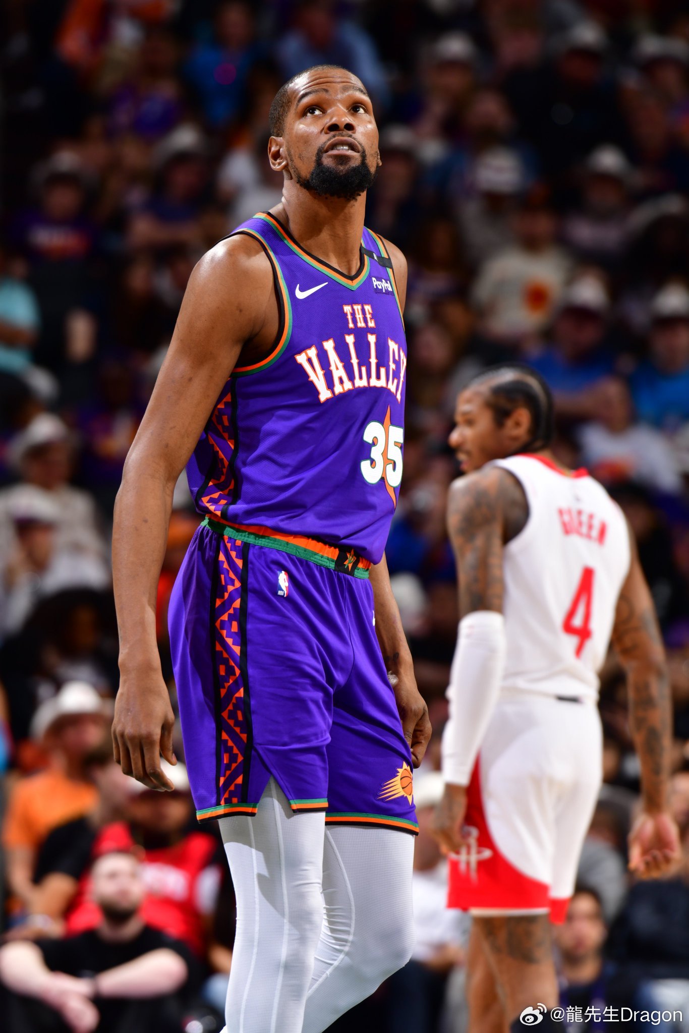 此前他已在 此前他已在